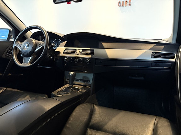 BMW 530i 11 of 16