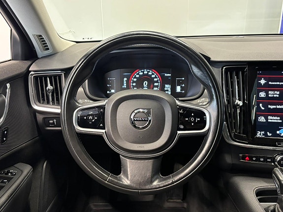 Volvo V90 16 of 26