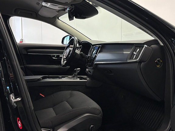 Volvo V90 24 of 26