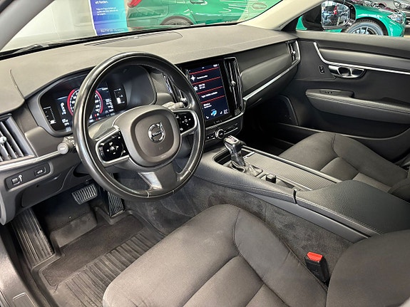 Volvo V90 11 of 26