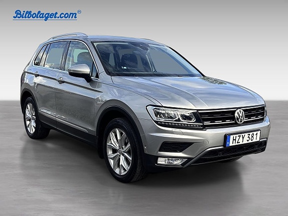 Volkswagen Tiguan 3 of 13
