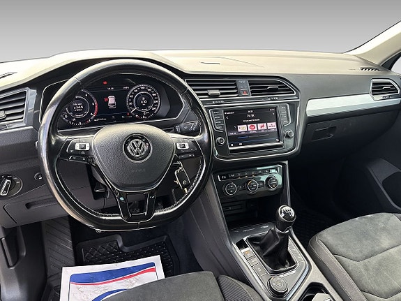 Volkswagen Tiguan 11 of 13