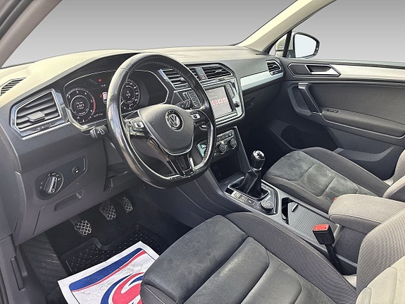 Volkswagen Tiguan 10 of 13