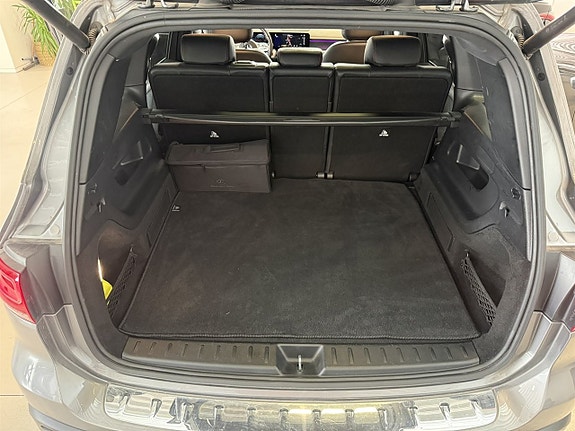 Mercedes-Benz EQB350 8 of 17
