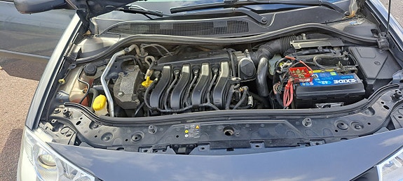 Renault Megane 16 of 16