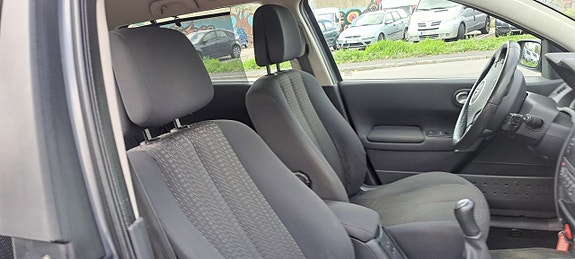 Renault Megane 10 of 16