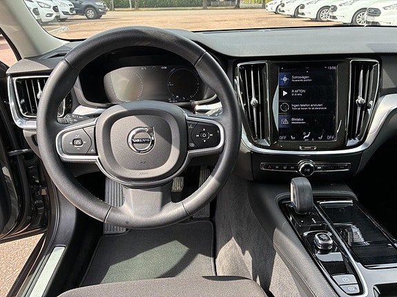 Volvo V60 12 of 12