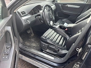 Volkswagen Passat Alltrack 4 of 7