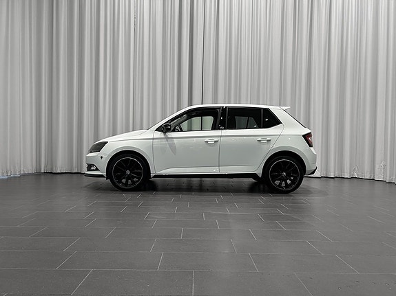 Skoda Fabia 2 of 15