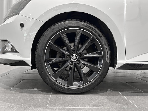 Skoda Fabia 5 of 15