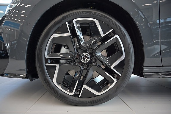 Volkswagen Golf I 10 of 26