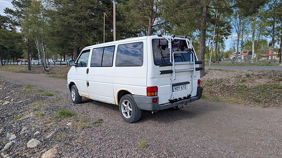 Volkswagen Multivan 4 of 8