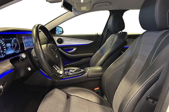Mercedes-Benz E220 14 of 23