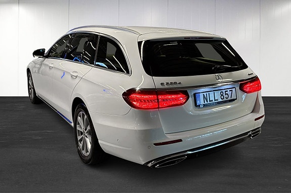 Mercedes-Benz E220 4 of 23