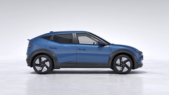 Hyundai IONIQ 3 of 4