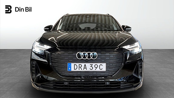 Audi Q4 e-tron 4 of 21