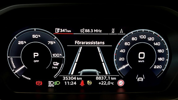 Audi Q4 e-tron 18 of 21