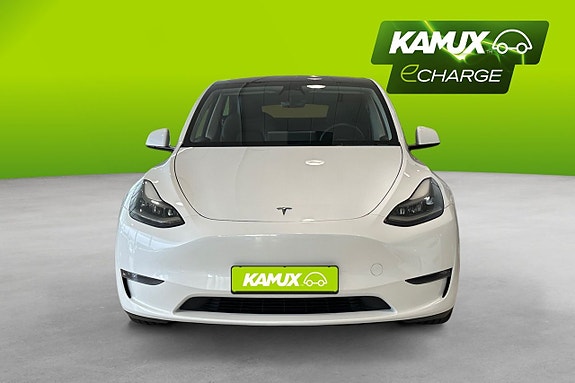 Tesla Model Y 6 of 26