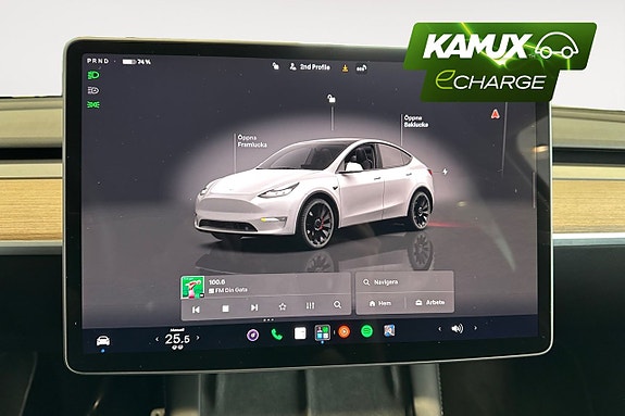 Tesla Model Y 19 of 26
