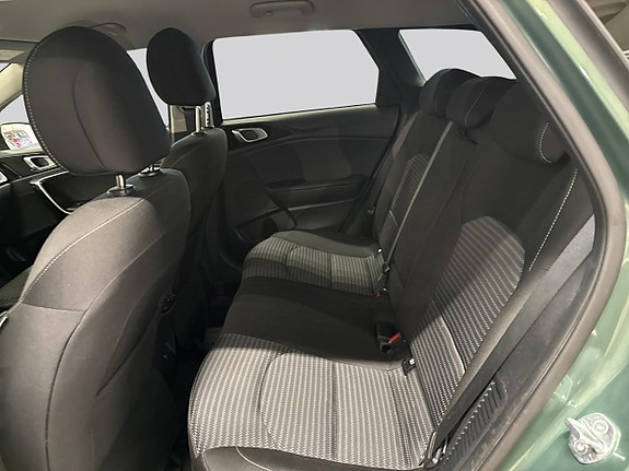 Kia Ceed 9 of 17