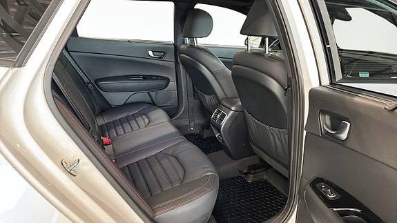 Kia Optima 5 of 24