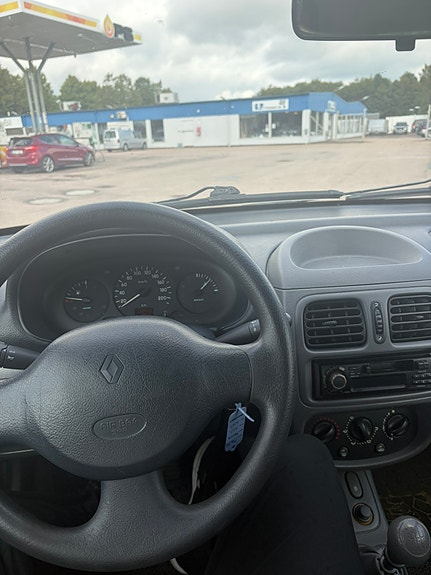 Renault Clio 6 of 6