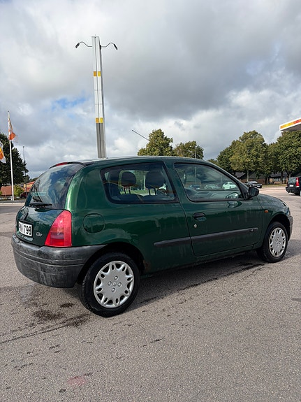 Renault Clio 4 of 6