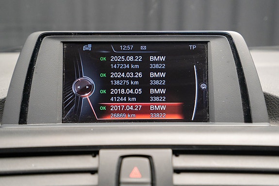 BMW 120i 18 of 19