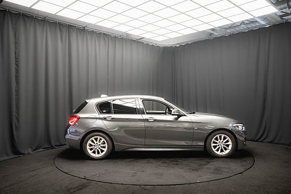 BMW 120i 5 of 19