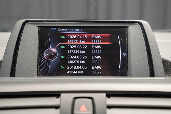 BMW 120i 17 of 19