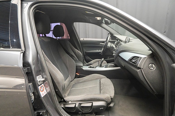 BMW 120i 14 of 19