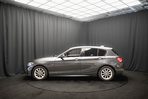 BMW 120i 9 of 19