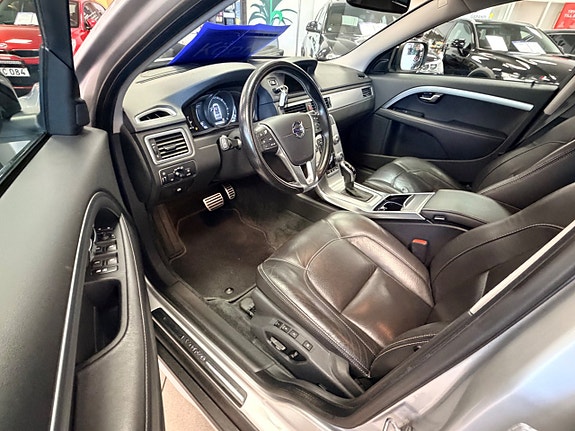 Volvo XC70 21 of 30
