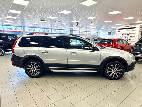 Volvo XC70 9 of 30