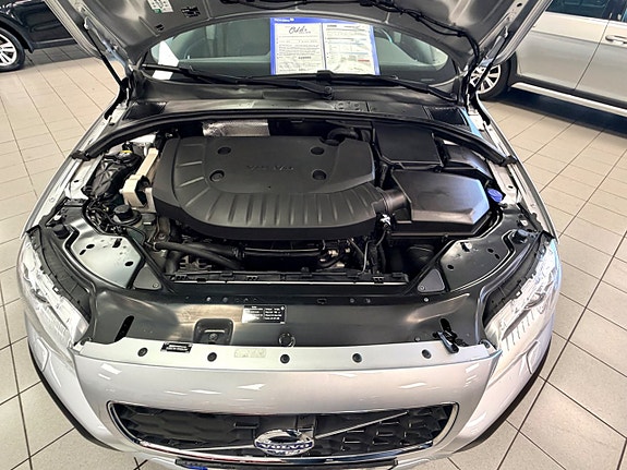 Volvo XC70 4 of 30
