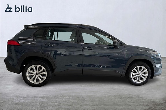 Toyota Corolla Cross 18 of 21