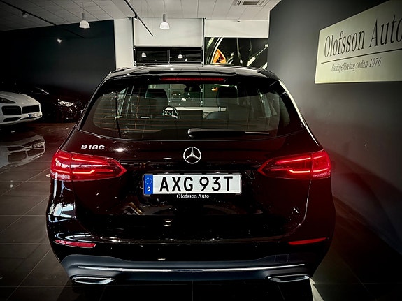 Mercedes-Benz B180 13 of 14