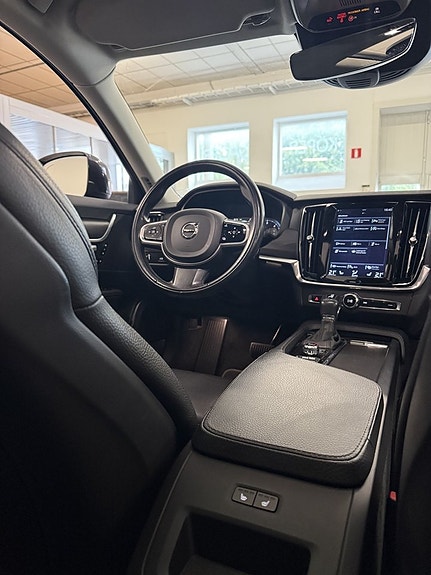 Volvo V90 Cross Country 15 of 22