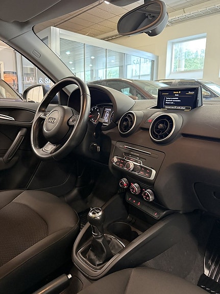 Audi A1 10 of 14