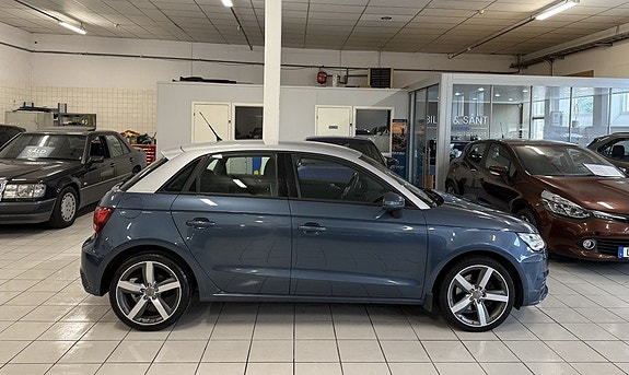Audi A1 2 of 14