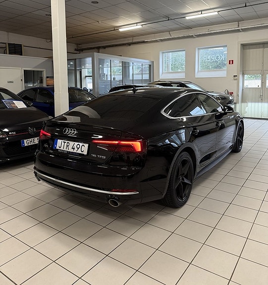Audi A5 4 of 16