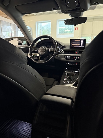 Audi A5 12 of 16