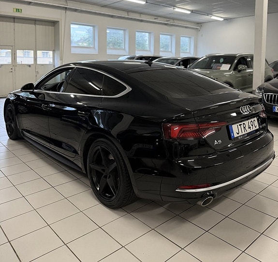 Audi A5 6 of 16