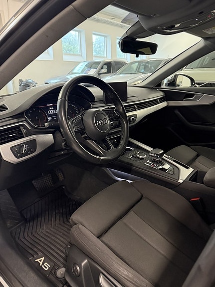 Audi A5 7 of 16