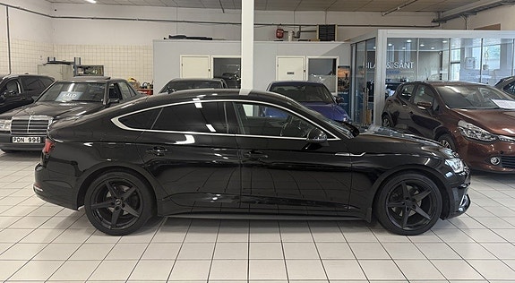 Audi A5 3 of 16