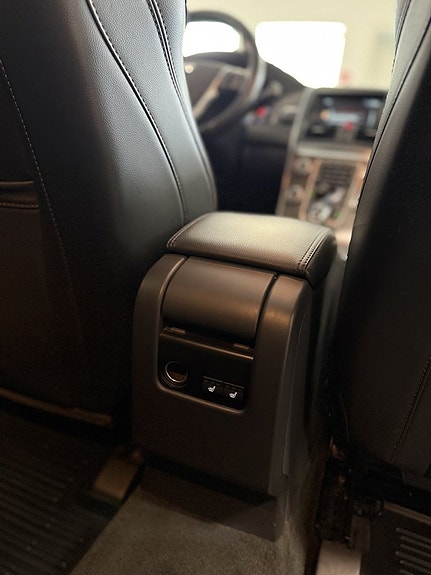 Volvo XC60 20 of 23