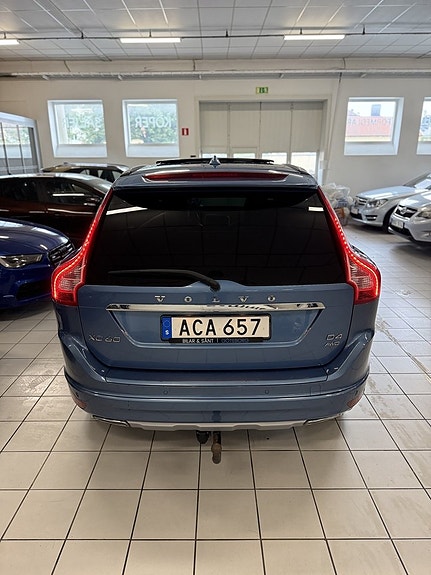 Volvo XC60 6 of 23