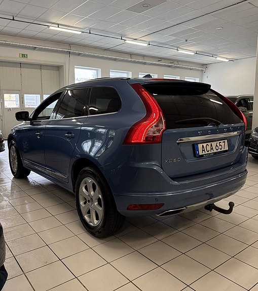 Volvo XC60 5 of 23