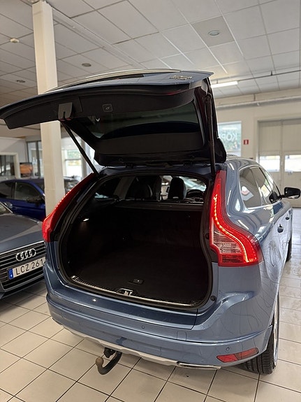 Volvo XC60 21 of 23