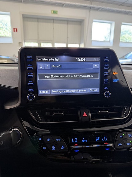 Toyota C-HR 8 of 11